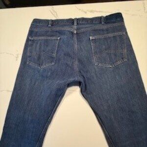 PATAGONA MENS JEANS 36 X 32